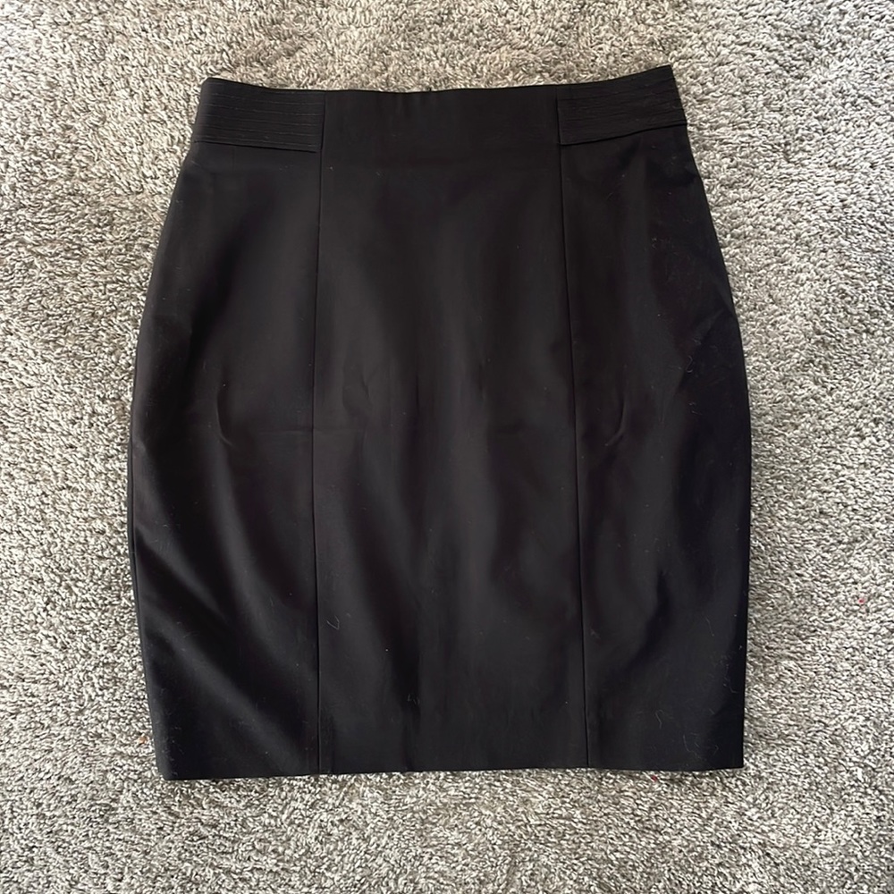 NWT: H&M Pencil skirt